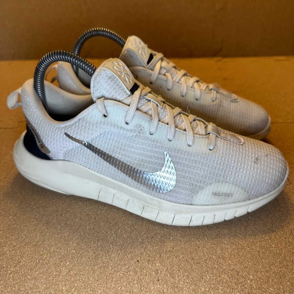 Nike Flex Experience Run 12 Womens 7 White‎ Silver Running Shoes DV0746-101